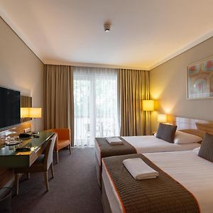 Standard Twin Room Wellness Access